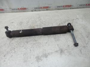 Used Rear shock absorber rod, left Volkswagen Crafter (SY) 2.0 TDI Price on request offered by N Kossen Autorecycling BV
