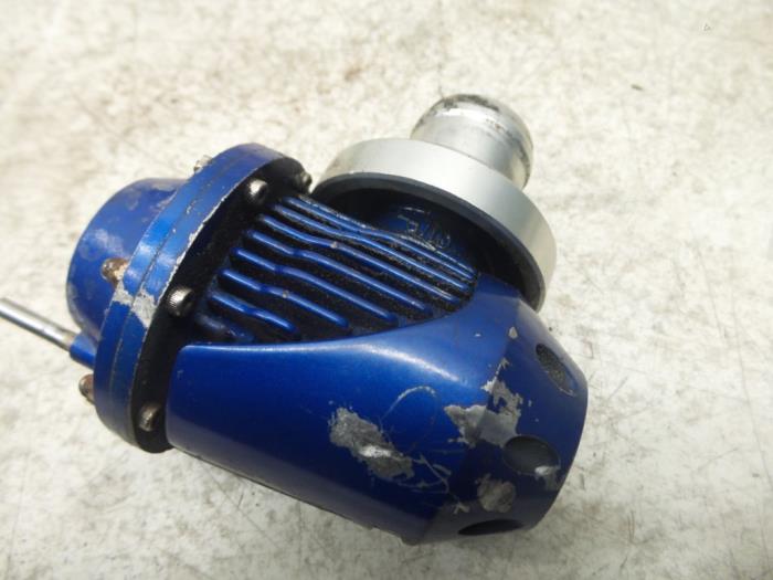 Turbo relief valve from a Volkswagen Golf IV (1J1) 1.8 20V Turbo 1998