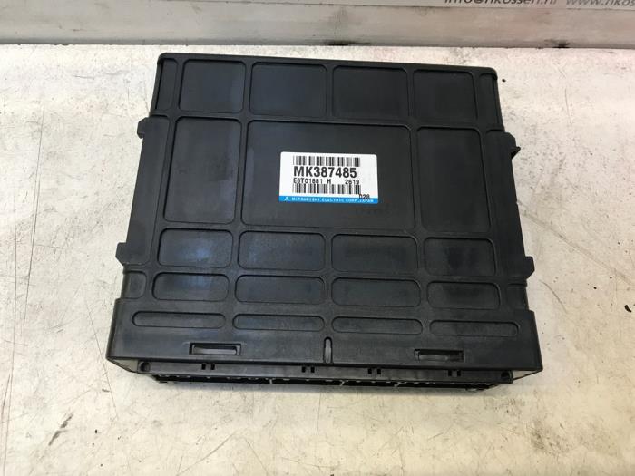 Used Engine management computer Mitsubishi Pajero Hardtop (V6/7) 3.2 DI-D 16V Price on request offered by N Kossen Autorecycling BV