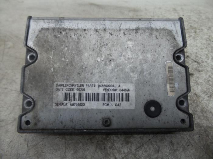 Used Body control computer Chrysler Voyager/Grand Voyager (RG/RS) 3.3 V6 Price on request offered by N Kossen Autorecycling BV