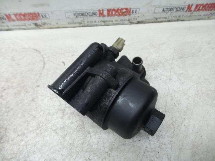 Oil filter housing from a Peugeot Boxer (U9) 2.2 HDi 120 Euro 4 2011