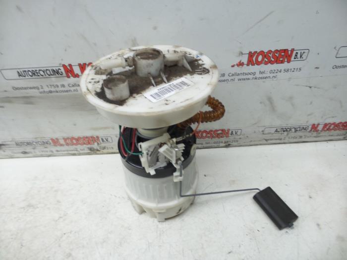Usagé Pompe essence Ford Focus C-Max 1.8 16V Prix sur demande proposé par N Kossen Autorecycling BV