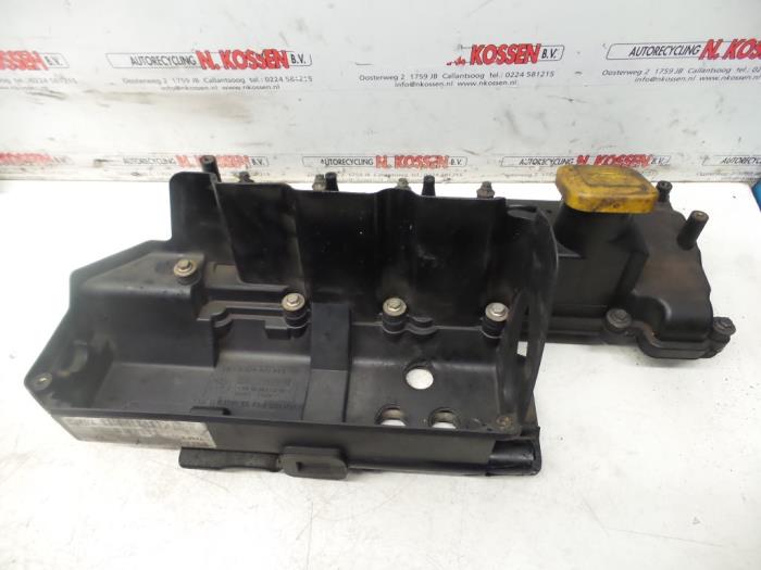 Gebrauchte Ventildeckel Landrover Freelander Hard Top 2.0 td4 16V Preis auf Anfrage angeboten von N Kossen Autorecycling BV