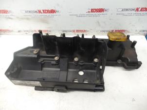 Used Rocker cover Landrover Freelander Hard Top 2.0 td4 16V Price on request offered by N Kossen Autorecycling BV