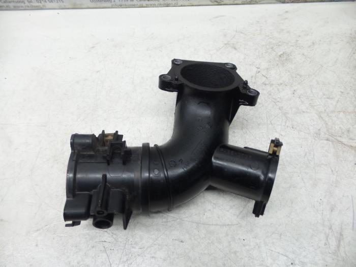 Air intake hose Ford Ranger BB3Q6K770