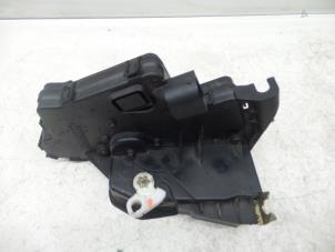Used Front door lock mechanism 4-door, right BMW 3 serie Touring (E46/3) 318i 16V Price on request offered by N Kossen Autorecycling BV