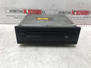 Used DVD player Audi Q7 (4LB) 4.2 TDI V8 32V Price on request offered by N Kossen Autorecycling BV