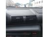 Dashboard vent from a BMW 3 serie Compact (E36/5), 1994 / 2001 316i, Hatchback, Petrol, 1.895cc, 77kW (105pk), RWD, M43B19; 194E1, 1999-01 / 2000-08, CS11; CS12; CS21 2000