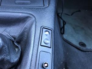Used Electric window switch BMW 3 serie Compact (E36/5) 316i Price on request offered by N Kossen Autorecycling BV