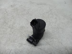 Used Windscreen washer pump Ford Galaxy (WA6) 2.0 TDCi 16V 140 Price on request offered by N Kossen Autorecycling BV