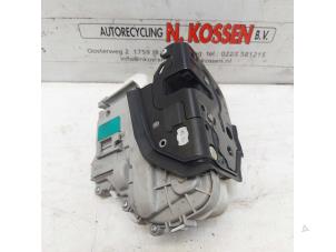 Used Door lock mechanism 4-door, front left Audi A4 (B9) 2.0 40 TDI 16V Price on request offered by N Kossen Autorecycling BV