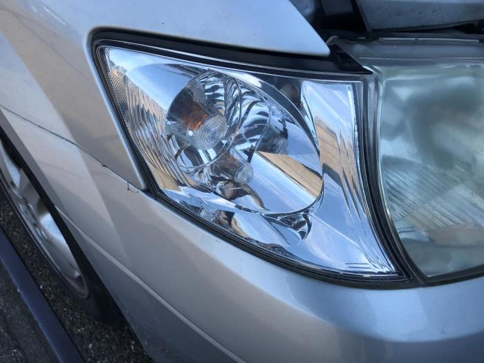 Używane Kierunkowskaz prawy Mazda MPV (LW19/69) 2.0 CiTD 16V Cena na żądanie oferowane przez N Kossen Autorecycling BV