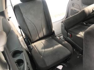Używane Fotel tylny Mazda MPV (LW19/69) 2.0 CiTD 16V Cena na żądanie oferowane przez N Kossen Autorecycling BV
