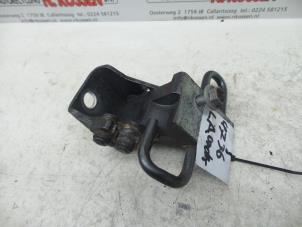Used Rear door hinge, left Audi Q7 (4LB) 4.2 TDI V8 32V Price on request offered by N Kossen Autorecycling BV