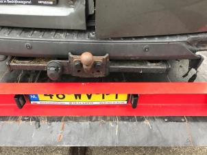 Used Towbar Ford Transit Price on request offered by N Kossen Autorecycling BV