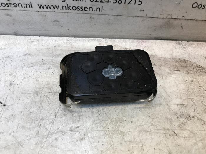 Begagnade Regnsensor Peugeot 307 Break (3E) 1.6 16V Pris på förfrågan erbjuds av N Kossen Autorecycling BV