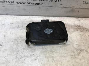 Używane Czujnik deszczu Peugeot 307 Break (3E) 1.6 16V Cena na żądanie oferowane przez N Kossen Autorecycling BV