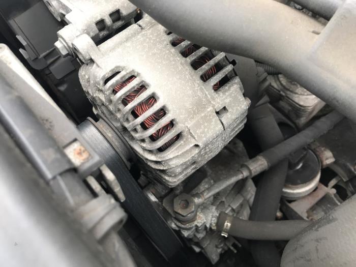 Usagé Dynamo Audi A4 Avant (B7) 2.0 TDI Prix sur demande proposé par N Kossen Autorecycling BV