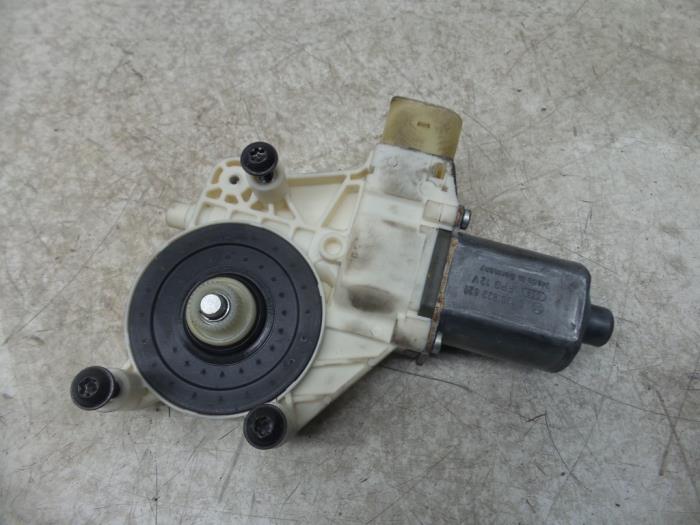 Usados Motor de ventanilla de puerta Ford Galaxy (WA6) 2.0 TDCi 16V 140 Precio de solicitud ofrecido por N Kossen Autorecycling BV