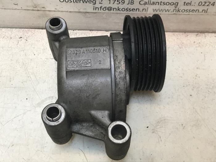 Usados Rodillo tensor correa múltiple Volvo V50 Precio de solicitud ofrecido por N Kossen Autorecycling BV