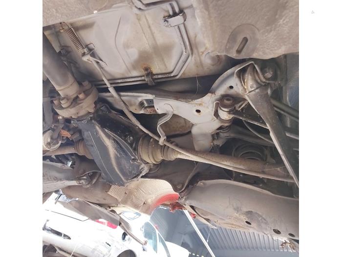 Begagnade Underram Chrysler Crossfire Pris på förfrågan erbjuds av N Kossen Autorecycling BV