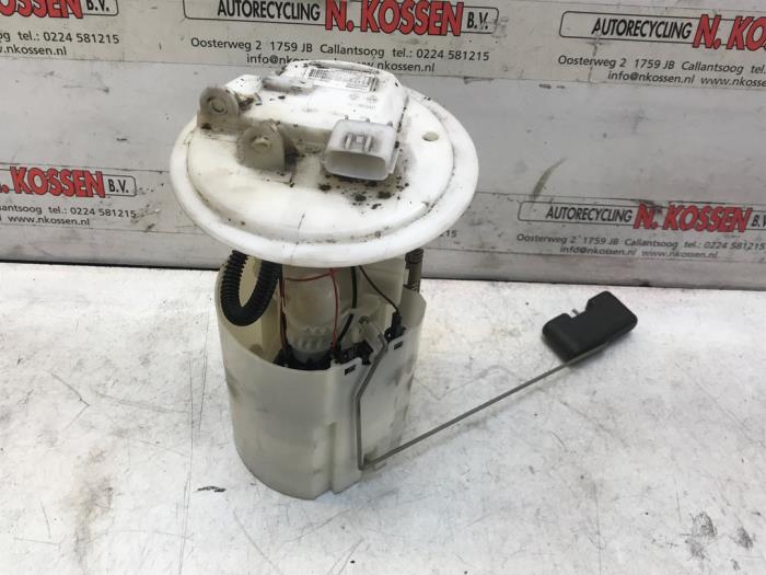 Gebrauchte Benzinpumpe Renault Grand Scenic Preis auf Anfrage angeboten von N Kossen Autorecycling BV