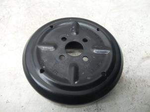 Used Water pump pulley Mercedes C-Klasse Price on request offered by N Kossen Autorecycling BV