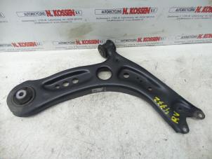 Used Front wishbone, right Volkswagen Golf VII (AUA) 1.6 TDI BlueMotion 16V Price on request offered by N Kossen Autorecycling BV