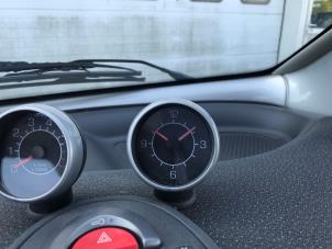 Used Clock Smart Fortwo Price on request offered by N Kossen Autorecycling BV