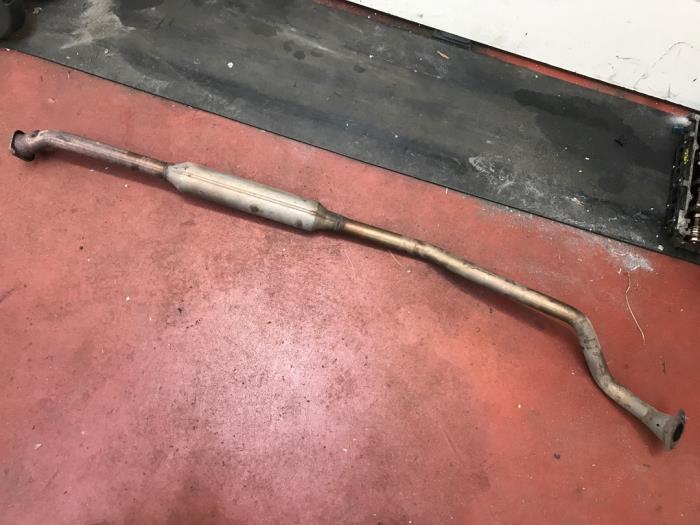 Gebrauchte Auspuff Mitteldämpfer Suzuki Swift (ZA/ZC/ZD1/2/3/9) 1.3 VVT 16V Preis auf Anfrage angeboten von N Kossen Autorecycling BV