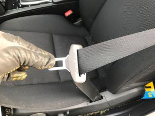 Used Front seatbelt, left Mercedes C (W204) 1.8 C-180 CGI 16V Price on request offered by N Kossen Autorecycling BV