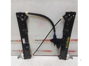 Used Rear door window mechanism 4-door, right Chrysler Voyager Price on request offered by N Kossen Autorecycling BV