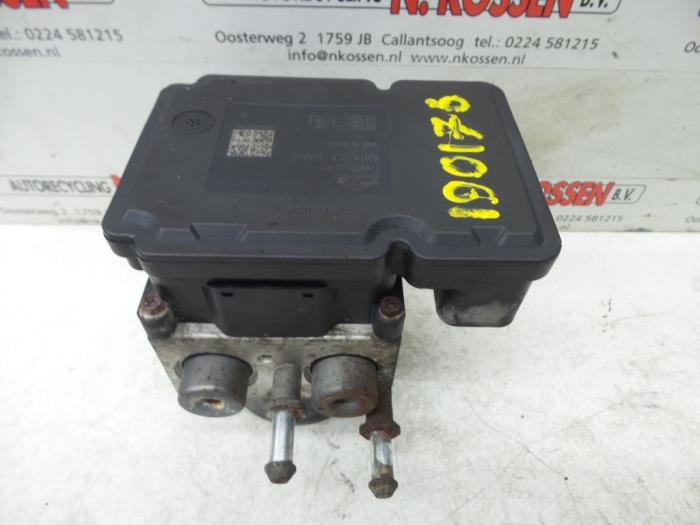 Używane Pompa ABS Chrysler Voyager/Grand Voyager (RG/RS) 3.3i V6 Grand Voyager Autom. Cena na żądanie oferowane przez N Kossen Autorecycling BV