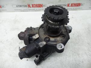 Used High pressure pump BMW 2 serie Gran Tourer (F46) Price on request offered by N Kossen Autorecycling BV