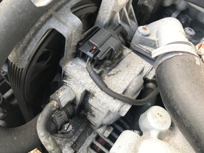 Usagé Pompe de direction Volvo C70 (NK) 2.0 T 20V Prix sur demande proposé par N Kossen Autorecycling BV