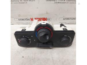 Used Air conditioning control panel Renault Modus/Grand Modus (JP) 1.4 16V Price on request offered by N Kossen Autorecycling BV