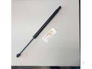Used Rear gas strut, right Opel Meriva Price on request offered by N Kossen Autorecycling BV