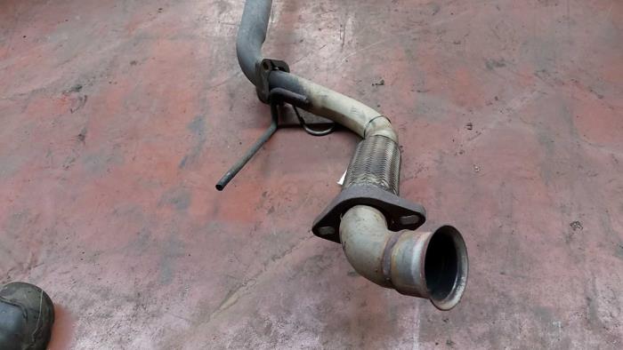 Gebrauchte Auspuff Zwischenrohr Mercedes Vito (638.1/2) 2.3 108D Preis auf Anfrage angeboten von N Kossen Autorecycling BV