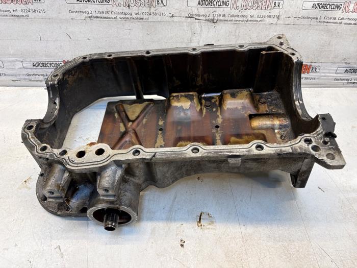 Gebrauchte Ölwanne Hyundai Santa Fe I 2.7 V6 24V 4x4 Autom. Preis auf Anfrage angeboten von N Kossen Autorecycling BV