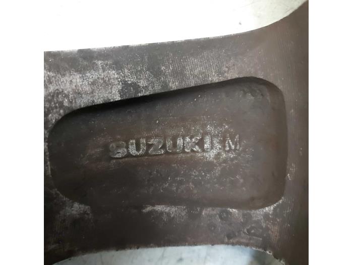 Wheel from a Suzuki Swift (ZA/ZC/ZD1/2/3/9) 1.3 VVT 16V 2005