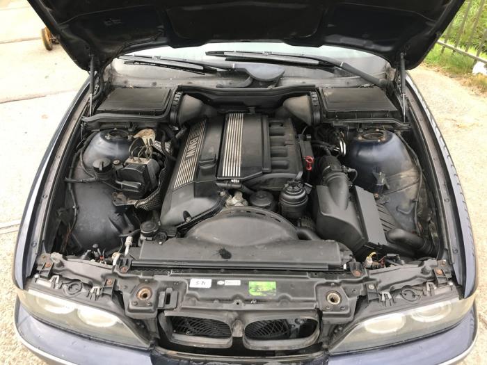 Pompe ABS d'un BMW 5 serie (E39) 523i 24V 1999