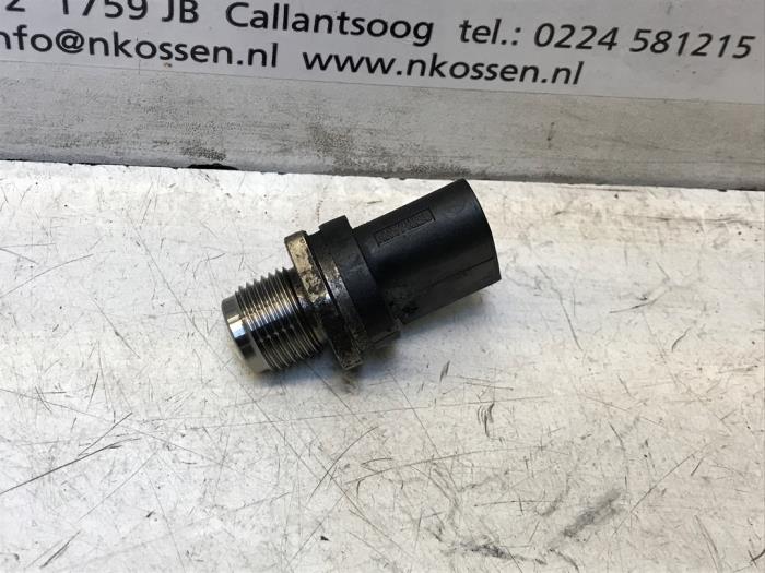 Begagnade Bränsletryckssensor BMW 7 serie (F01/02/03/04) 730d 24V Pris på förfrågan erbjuds av N Kossen Autorecycling BV