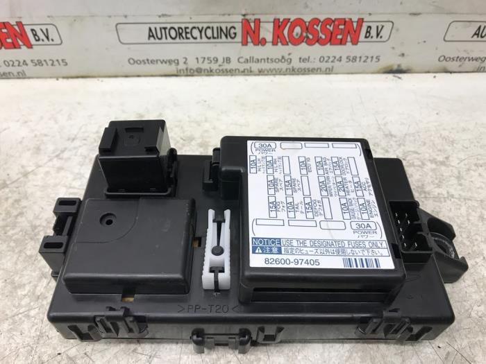 Fuse box Daihatsu YRV 1.3 16V DVVT - 8260097405 DAIHATSU