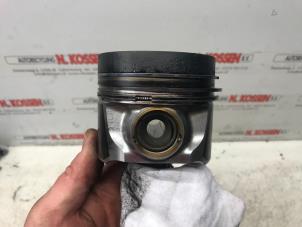 Used Piston Volkswagen Touran Price on request offered by N Kossen Autorecycling BV