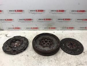 Used Clutch kit (complete) Volkswagen Caddy III (2KA,2KH,2CA,2CH) 1.9 TDI Price on request offered by N Kossen Autorecycling BV