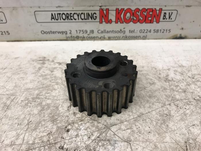 Begagnade Vevaxeldrev Volkswagen Touran (1T3) 2.0 TDI 16V 140 Pris på förfrågan erbjuds av N Kossen Autorecycling BV