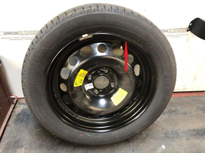 Gebrauchte Reserverad Peugeot 208 I (CA/CC/CK/CL) 1.2 Vti 12V PureTech 82 Preis auf Anfrage angeboten von N Kossen Autorecycling BV