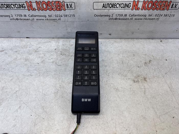 Używane Telefon BMW 5 serie (E39) 523i 24V Cena na żądanie oferowane przez N Kossen Autorecycling BV