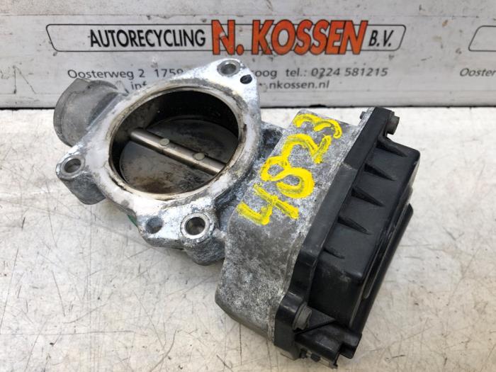 Gebrauchte Drosselklappengehäuse Peugeot 407 SW (6E) 1.8 16V Preis auf Anfrage angeboten von N Kossen Autorecycling BV