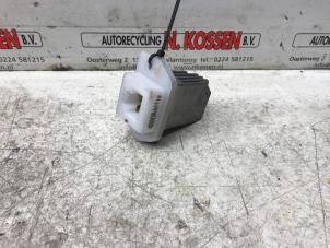 Used Heater resistor Nissan Navara Price on request offered by N Kossen Autorecycling BV
